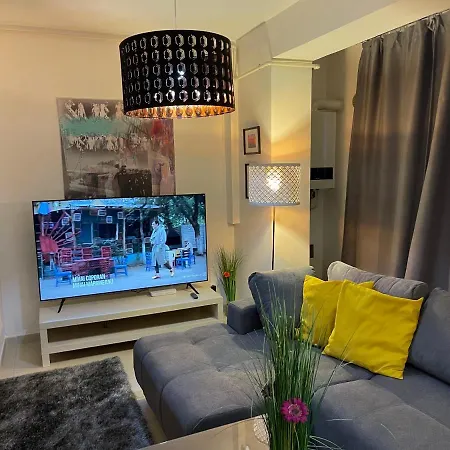Appartement Happiness By Nicole Jutka, Visual Artist Olimp