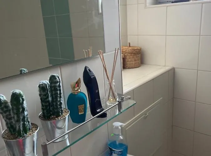 Apartamento Happiness By Nicole Jutka, Visual Artist Olimp