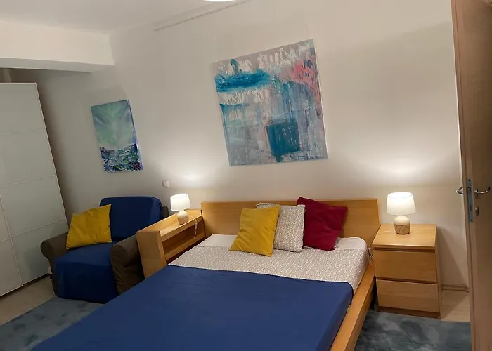 Apartamento Happiness By Nicole Jutka, Visual Artist