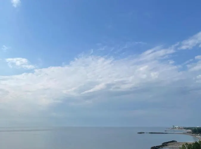 Apartamento Happiness By Nicole Jutka, Visual Artist Olimp