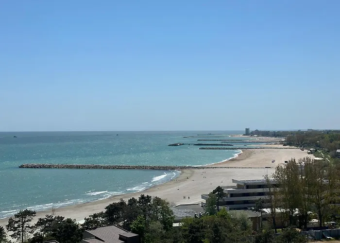 Apartamento Happiness By Nicole Jutka, Visual Artist